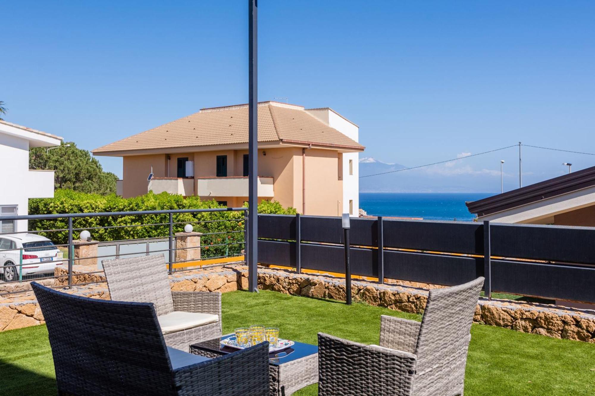 Etna Mare Apartments By Wonderful Italy Augusta Exteriör bild